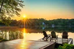 Lakefront Luxury | Dock • Kayaks • Hot Tub • Fish