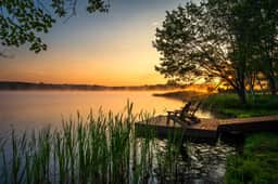 Lakefront Luxury | Dock • Kayaks • Hot Tub • Fish - Image 2
