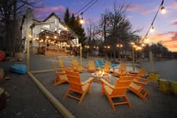 Lakefront•Hot Tub•Sauna•Kayaks•Game Room•Poconos