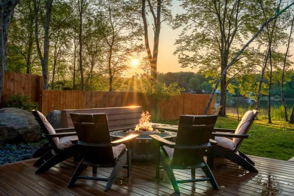 Lakefront Luxury | Dock • Kayaks • Hot Tub • Fish