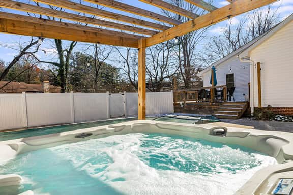 Sleeps 16 • Pool • 2 Hot Tubs • Sauna • Near AVL